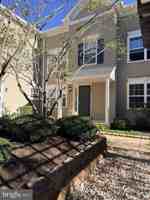 featured image of 213 Fulgens Ct #224