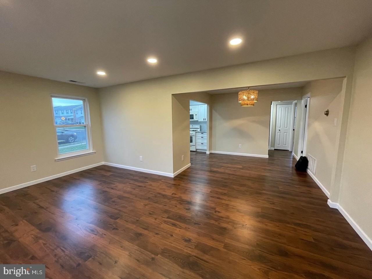 6200 Key Ct - Photo 4 of 16