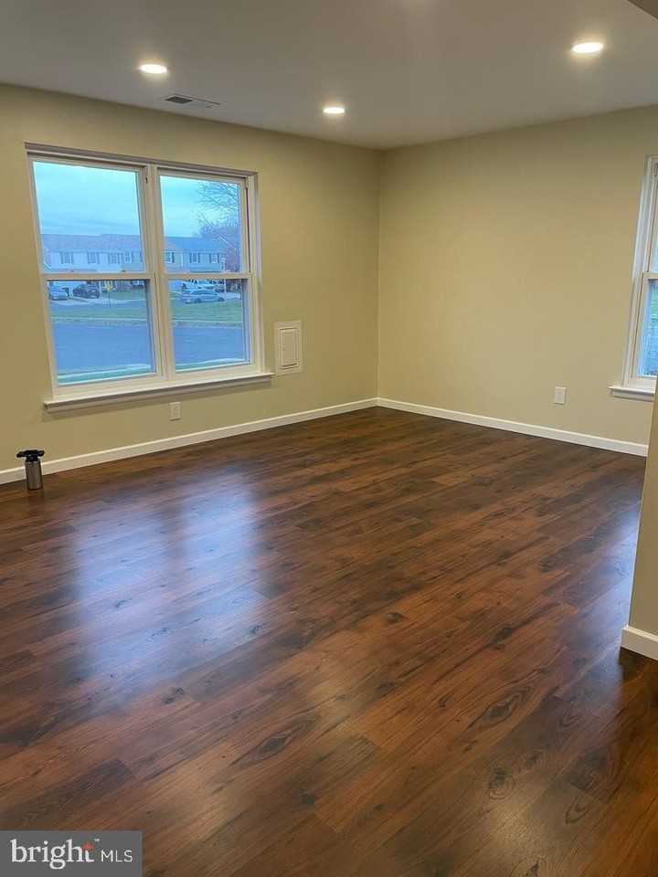 6200 Key Ct - Photo 5 of 16