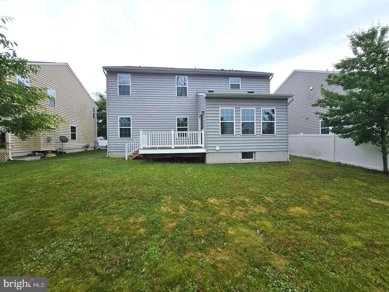 1340 Quakers Way - Photo 2 of 43