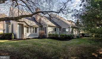 featured image of 1114 Mews Ln