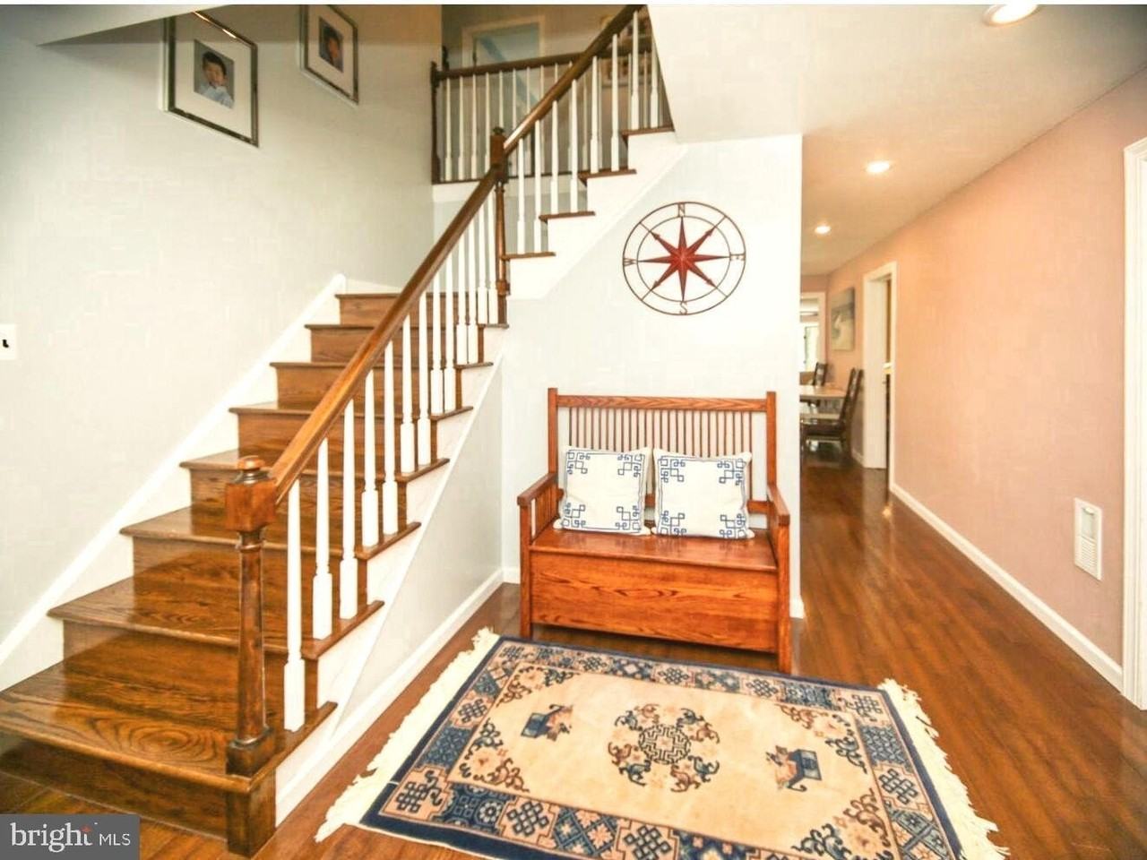 1120 Cymry Dr - Photo 2 of 25