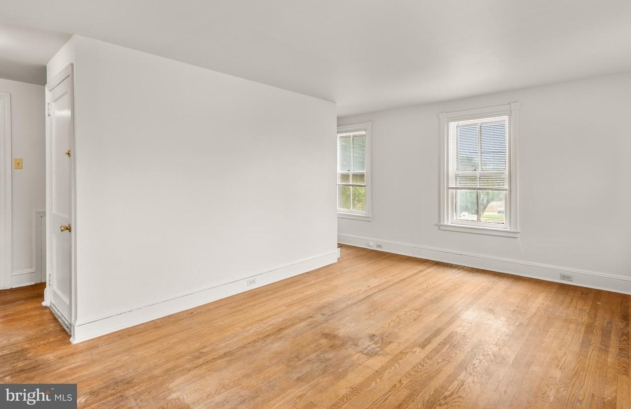 2635 W Chester Pike - Photo 2 of 23
