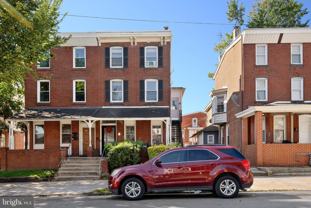 830 W Marshall St #2 - Photo 1 of 1