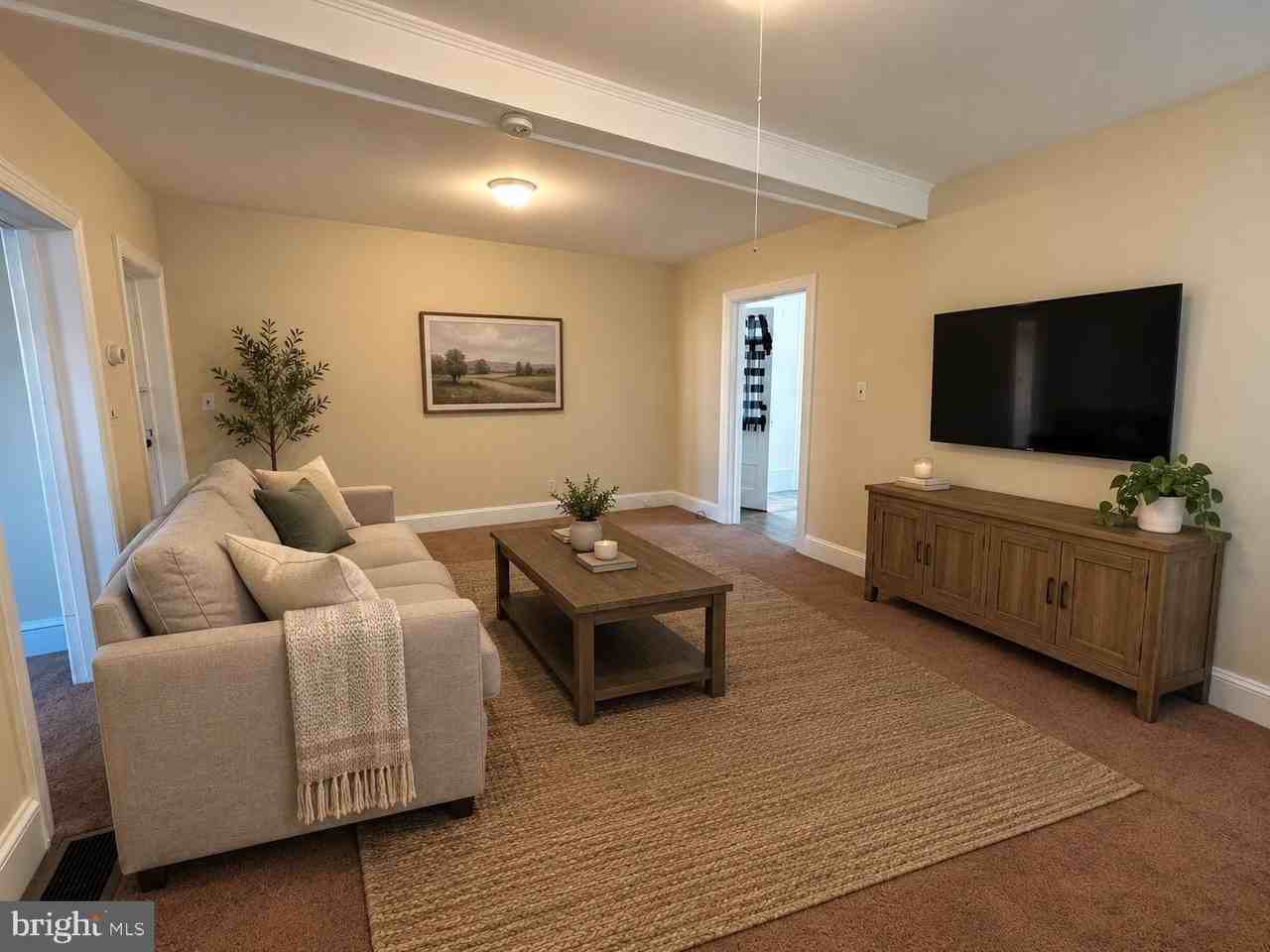66 N Market St - Photo 4 of 10