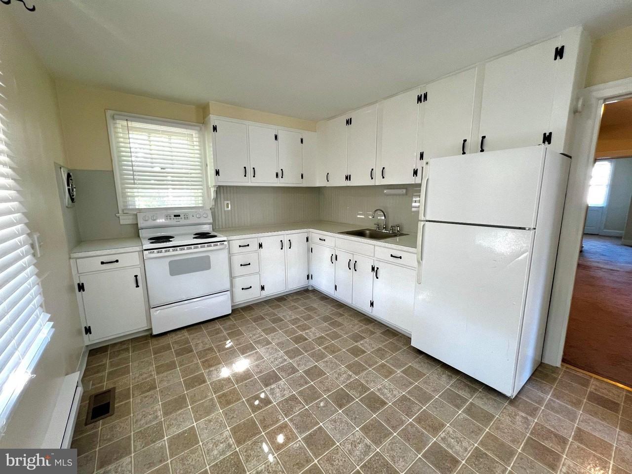 66 N Market St - Photo 5 of 10