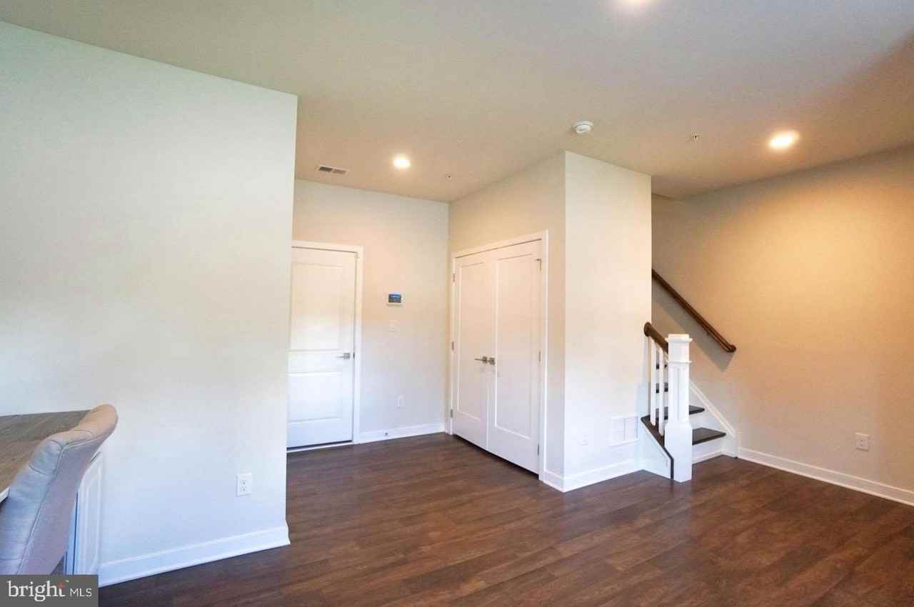 35 Jessop Ln - Photo 6 of 39