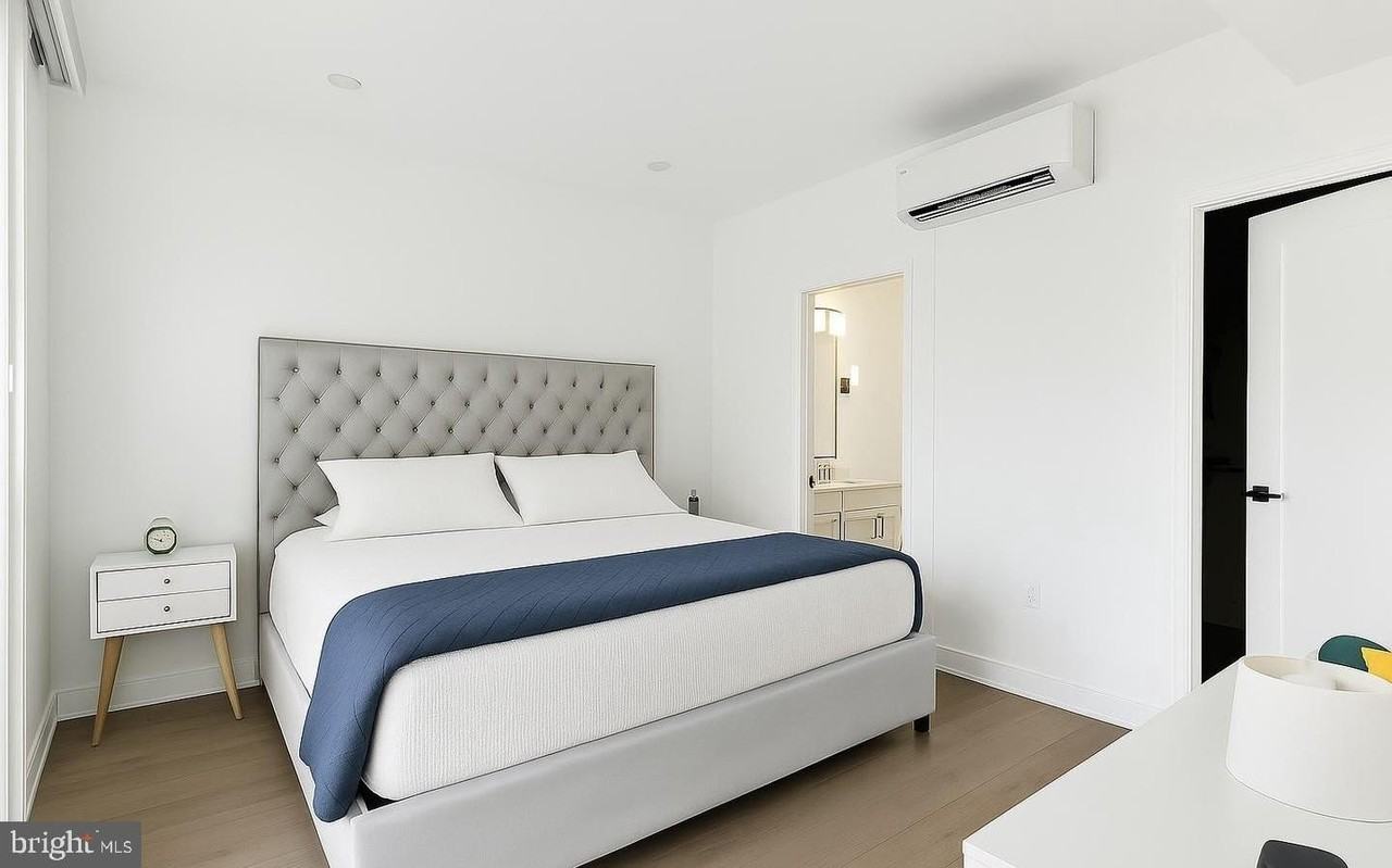 22 E Rittenhouse St #2 - Photo 3 of 4