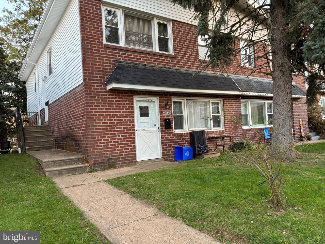 10039 Bridle Rd - Photo 2 of 15