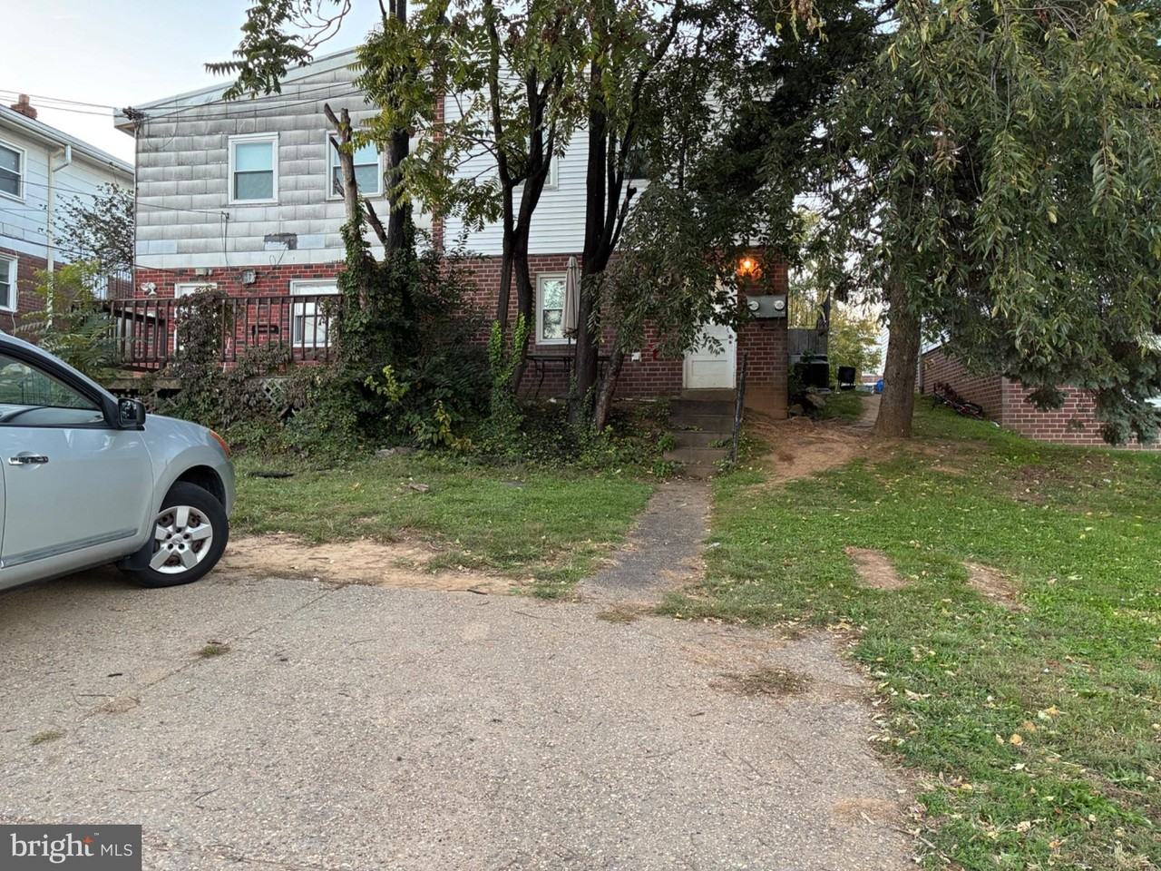 10039 Bridle Rd - Photo 4 of 15