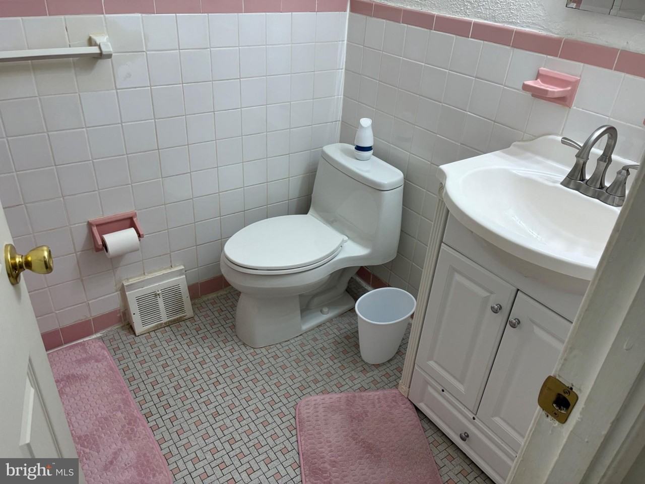 10039 Bridle Rd - Photo 5 of 15