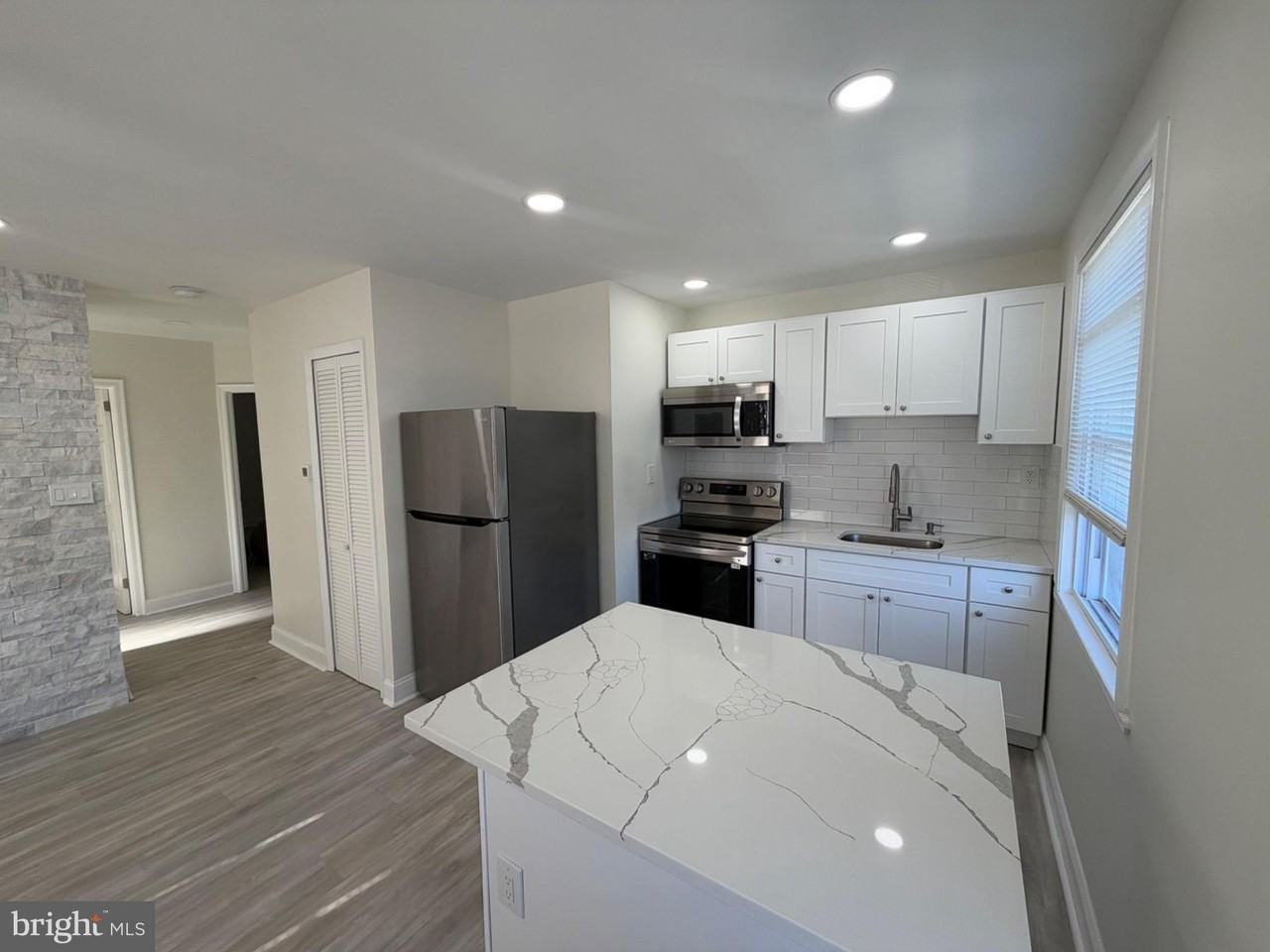 1609 E Gowen Ave - Photo 4 of 11