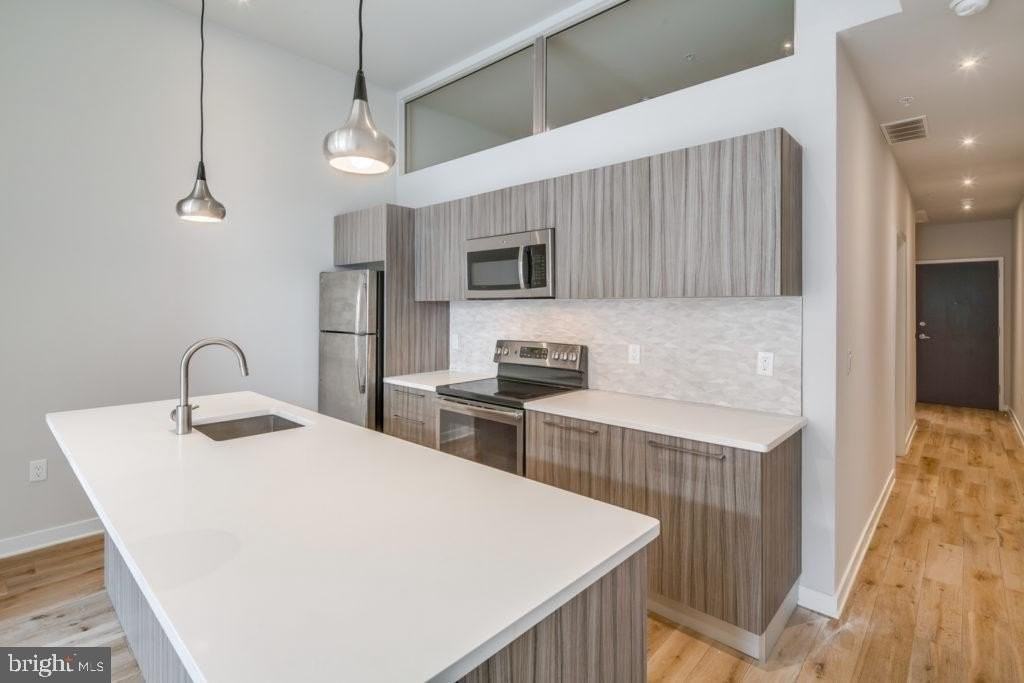 412 S 13th St #412 - Photo 5 of 21
