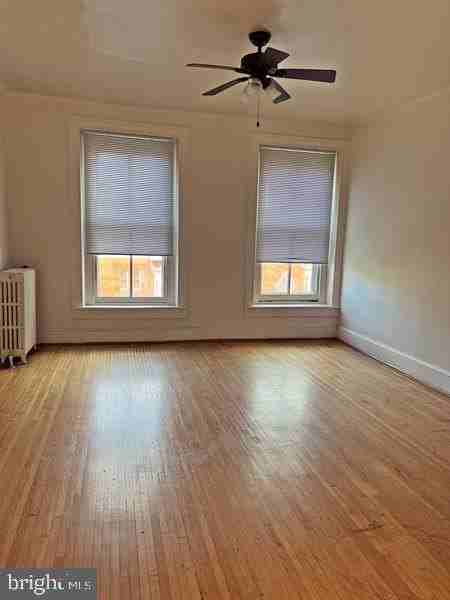 49 S Queen St #3rdFL - Photo 2 of 7