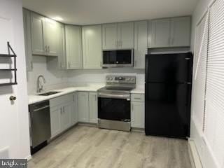 216 Cameron St - Photo 2 of 30