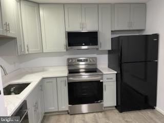 216 Cameron St - Photo 6 of 30