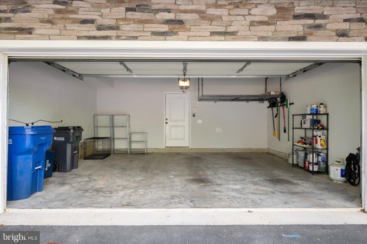 8276 Safarian Way - Photo 4 of 41