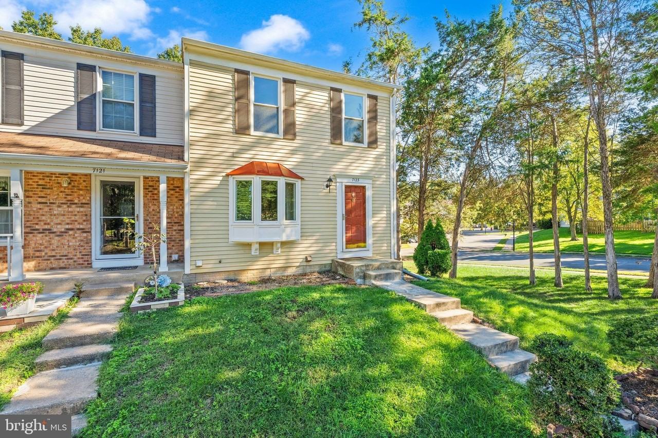 7123 Dijohn Court Dr - Photo 4 of 50