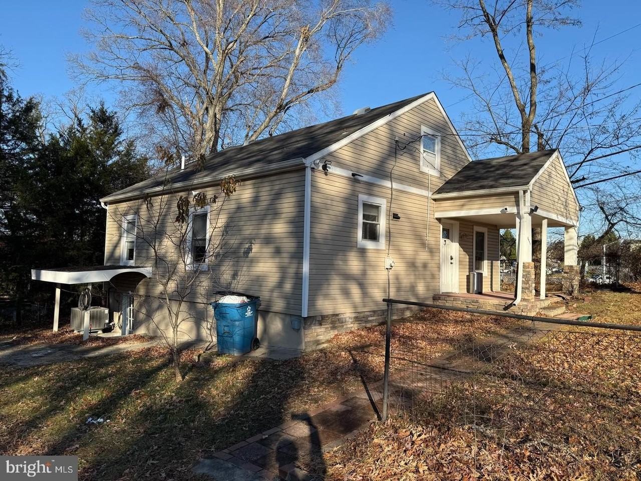 9300 Sanger St - Photo 6 of 22