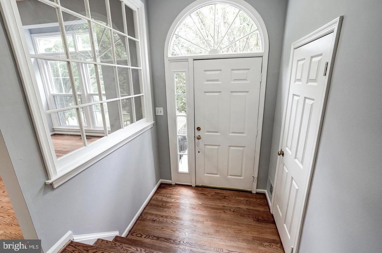 3827 Inverness Rd - Photo 5 of 35