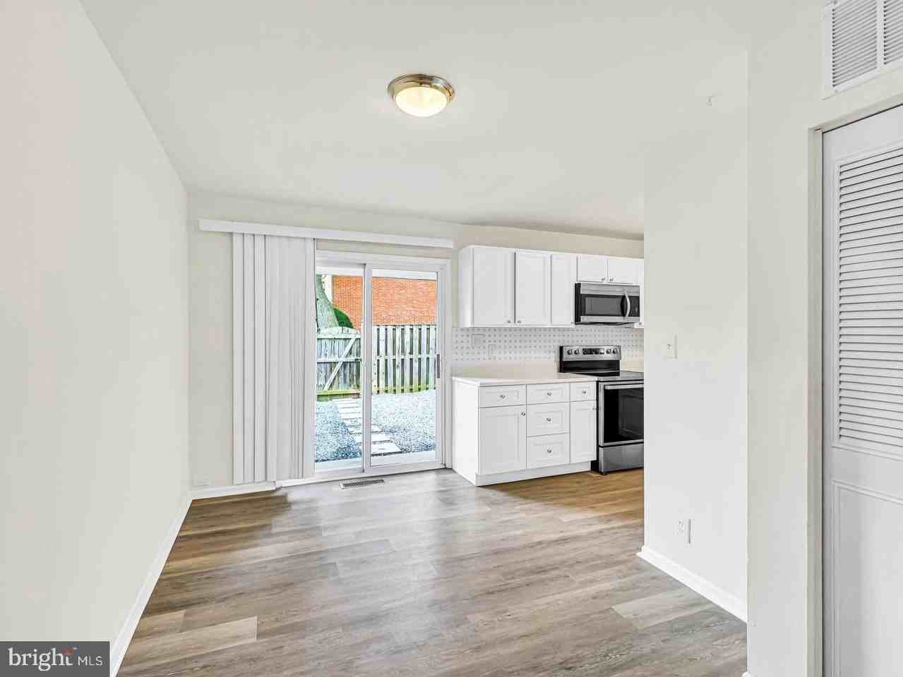 226 N Auburn Dr - Photo 2 of 33