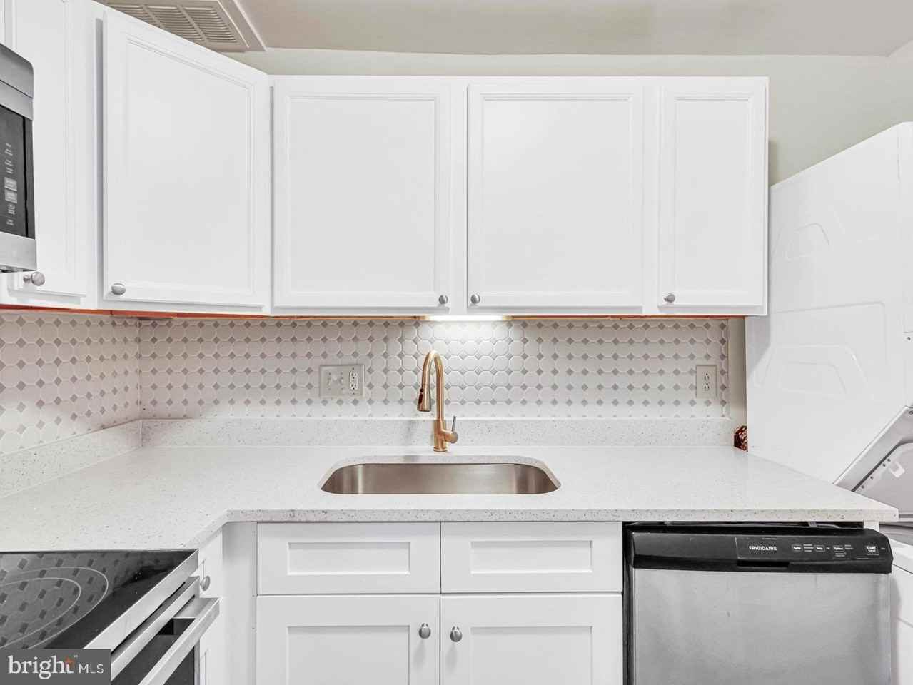 226 N Auburn Dr - Photo 6 of 33