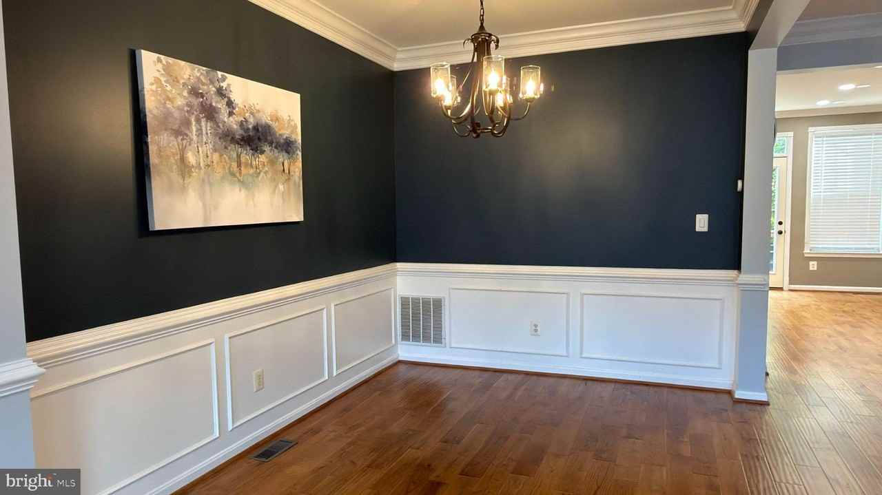 43017 Dearmont Ter - Photo 4 of 23