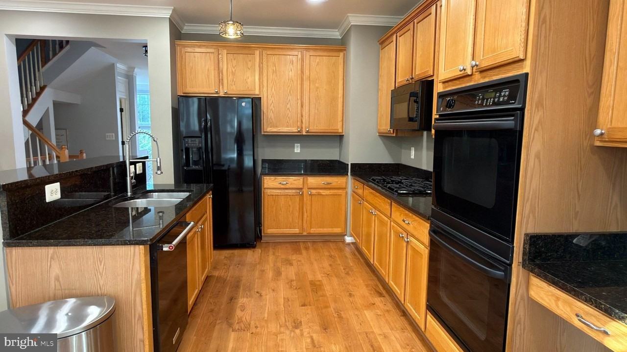 43017 Dearmont Ter - Photo 6 of 23
