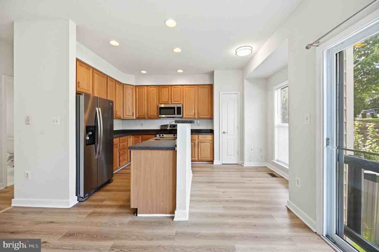 15364 Bronco Way - Photo 6 of 37