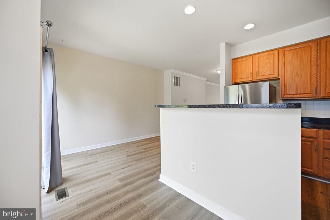 15364 Bronco Way - Photo 7 of 37
