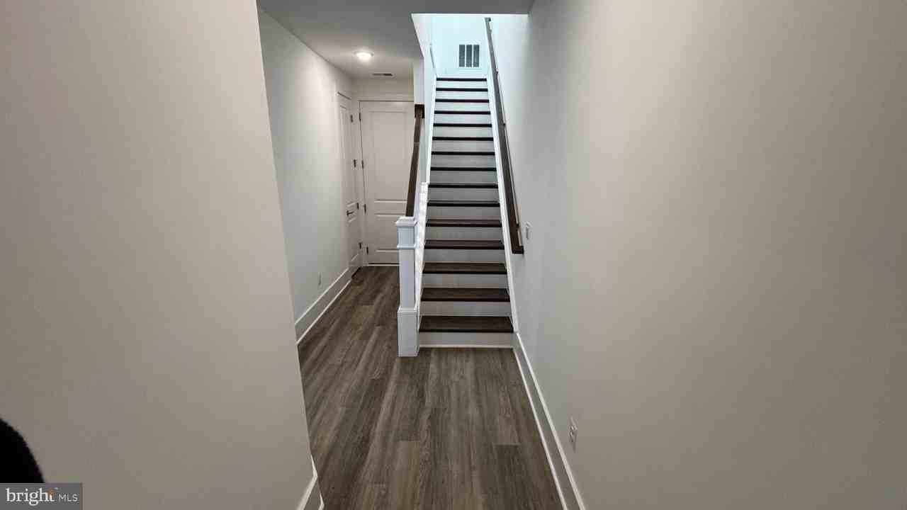 9107 Creek Bottom Ln - Photo 2 of 26