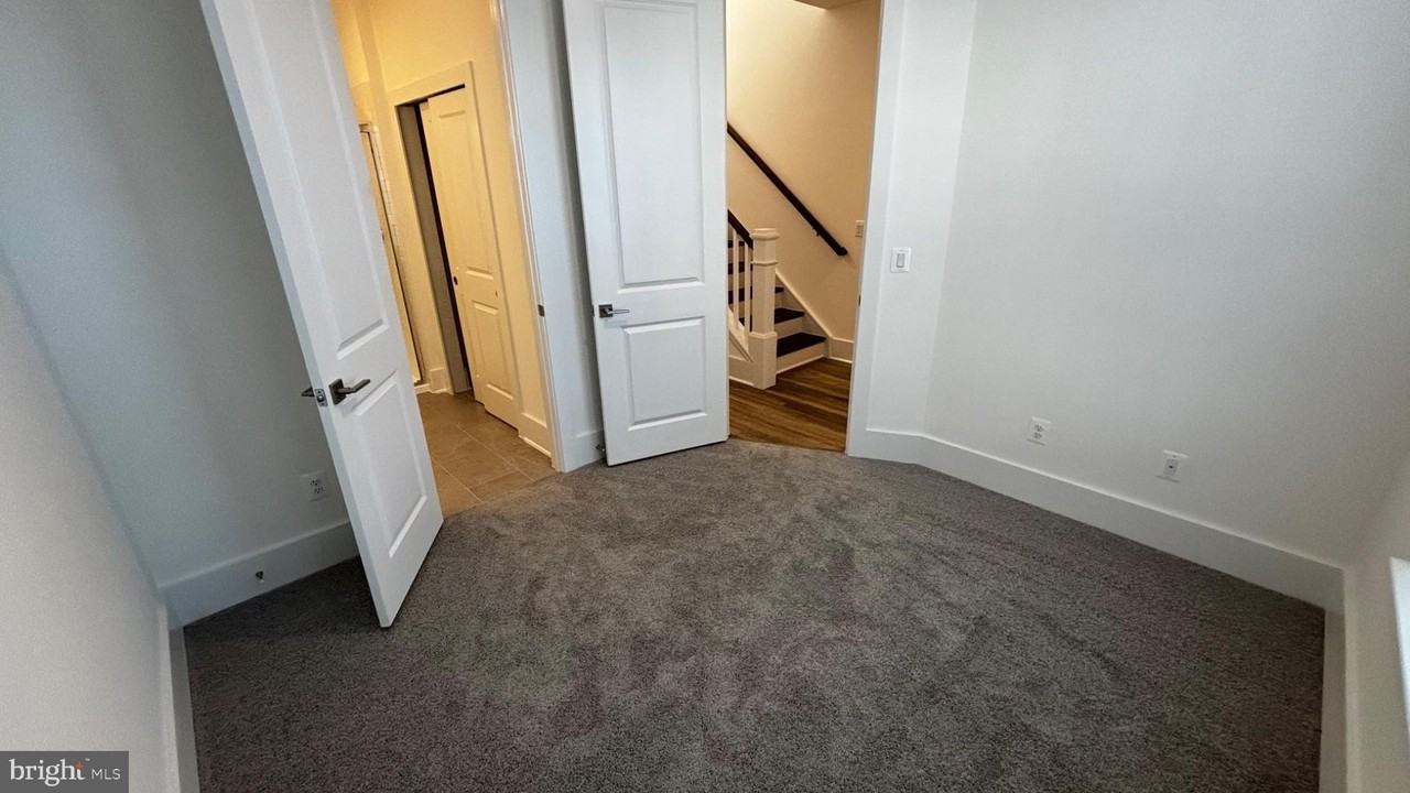 9107 Creek Bottom Ln - Photo 5 of 26