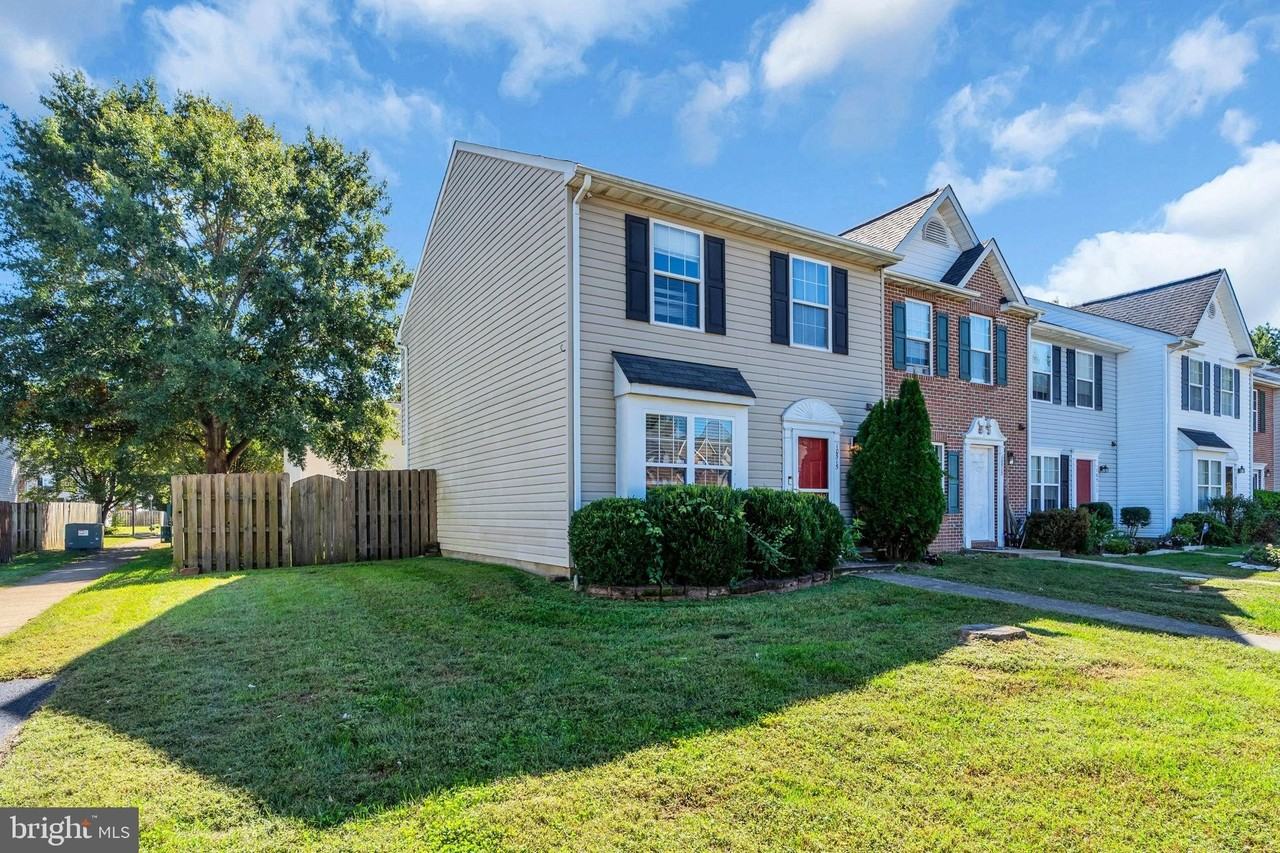 10515 Limburg Ct - Photo 2 of 27