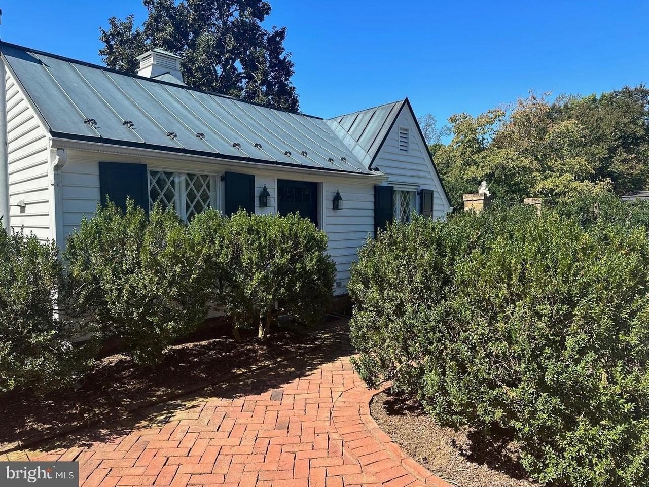 11 Chatham Heights Rd