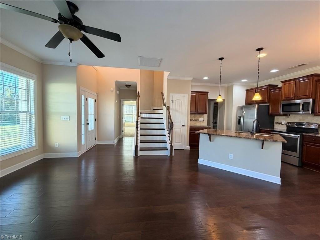 3022 Dressage Dr - Photo 7 of 34