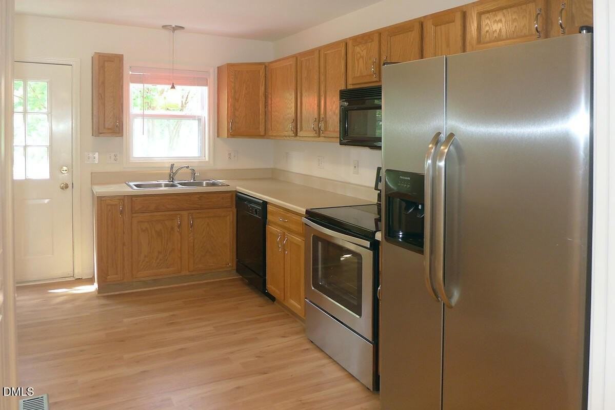 322 Davie Rd #A - Photo 5 of 12