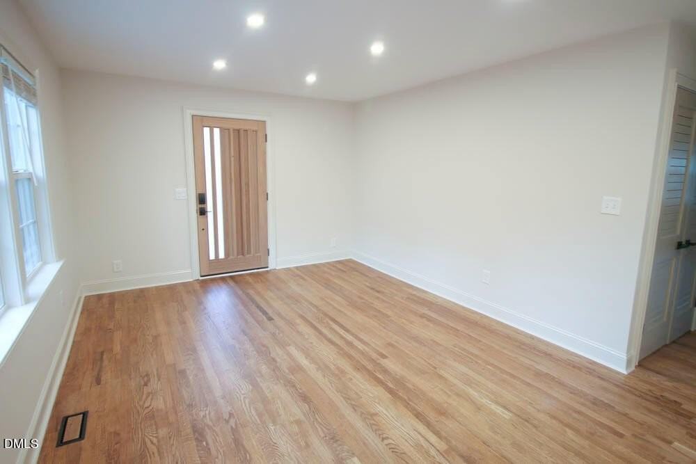 2406 Boswell Rd - Photo 3 of 26