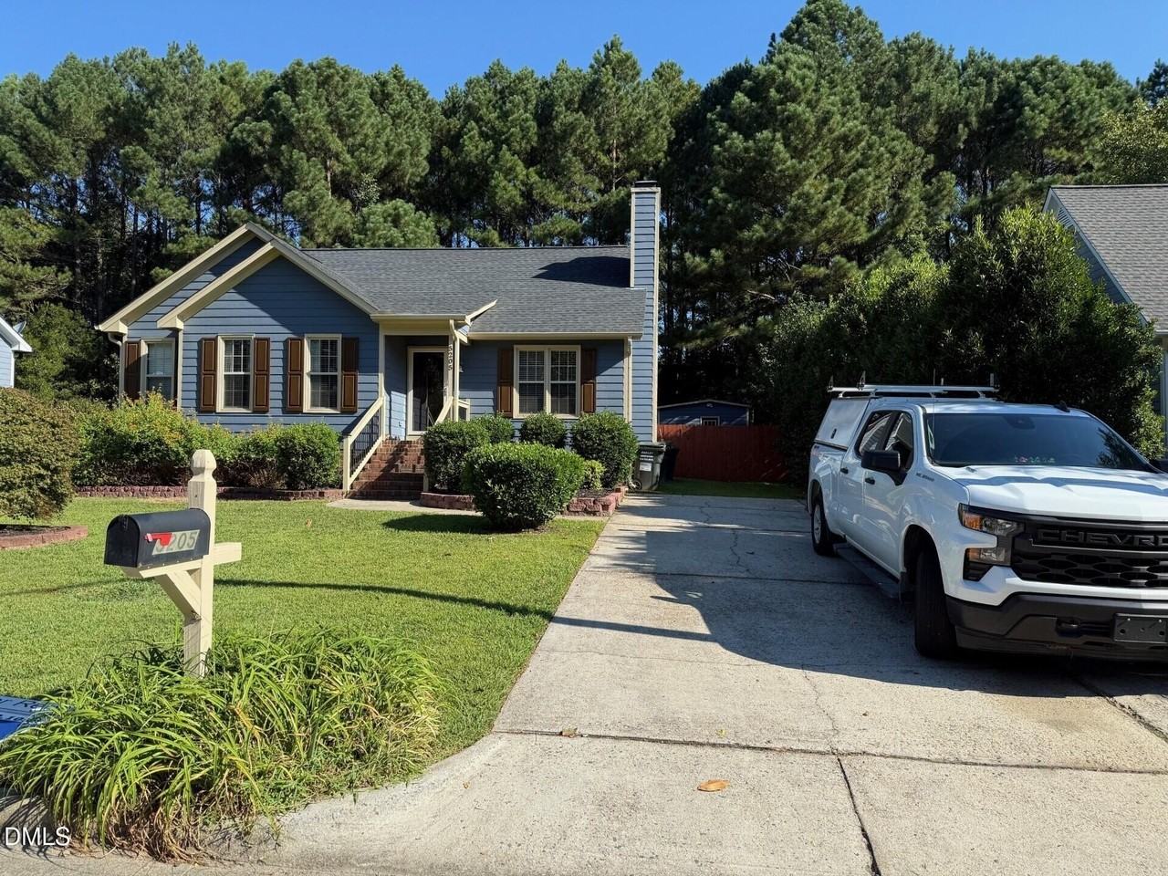 5205 Cottage Bluff Ln - Photo 2 of 26