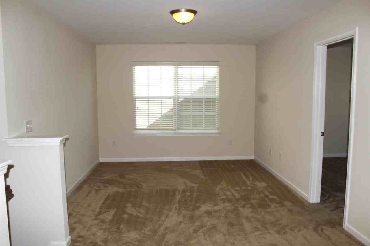 4266 Dunkirk Dr - Photo 7 of 11