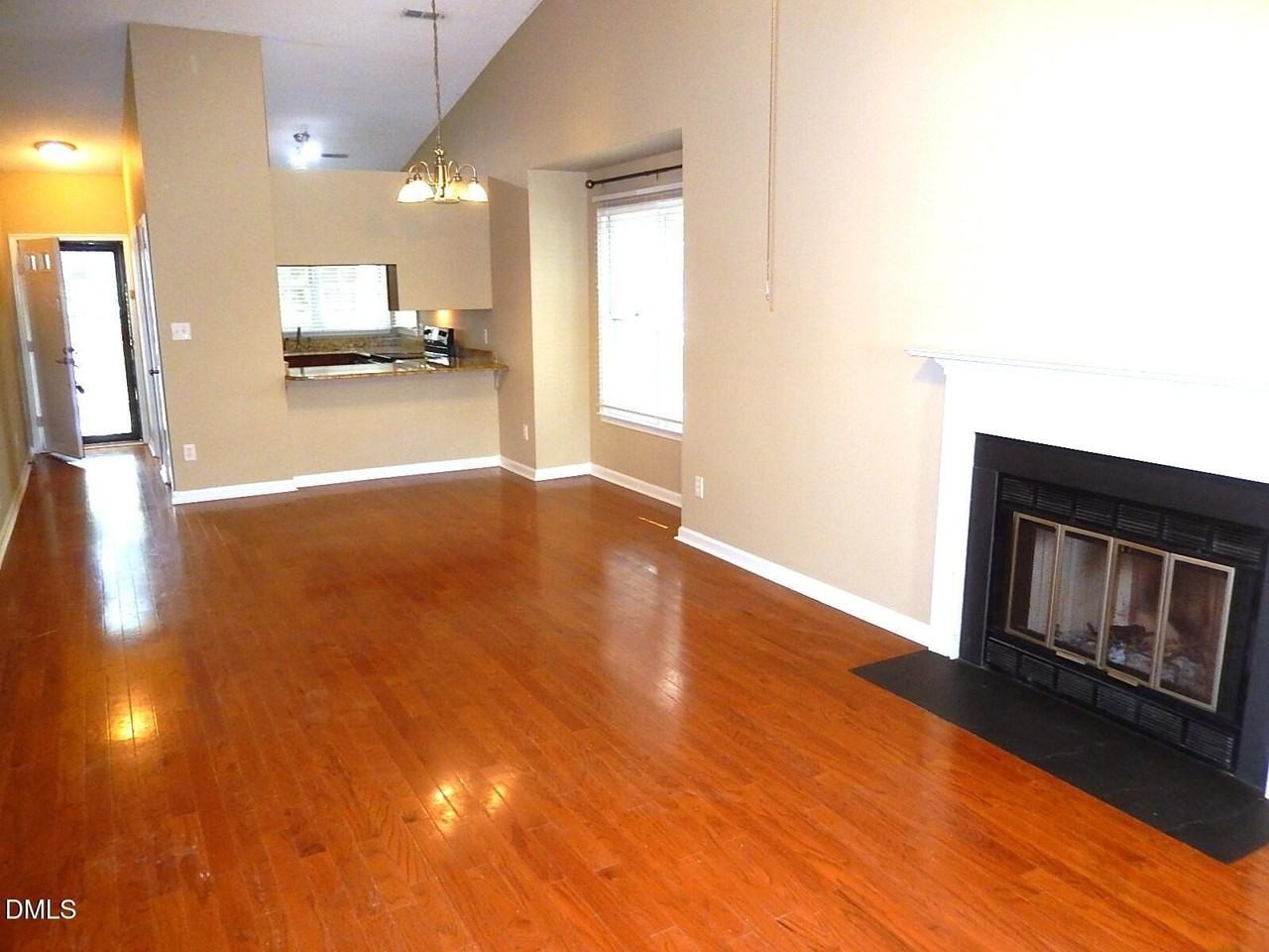 4301 Bona Ct - Photo 3 of 20