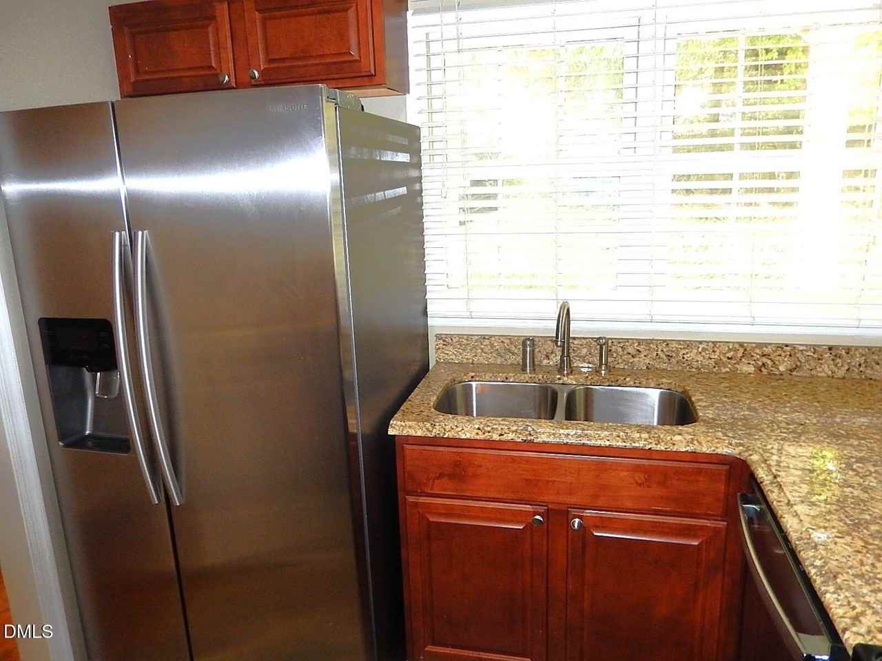 4301 Bona Ct - Photo 7 of 20