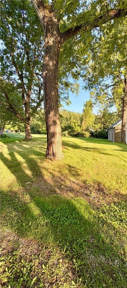 166 Hopwood Coolspring Rd - Photo 3 of 26