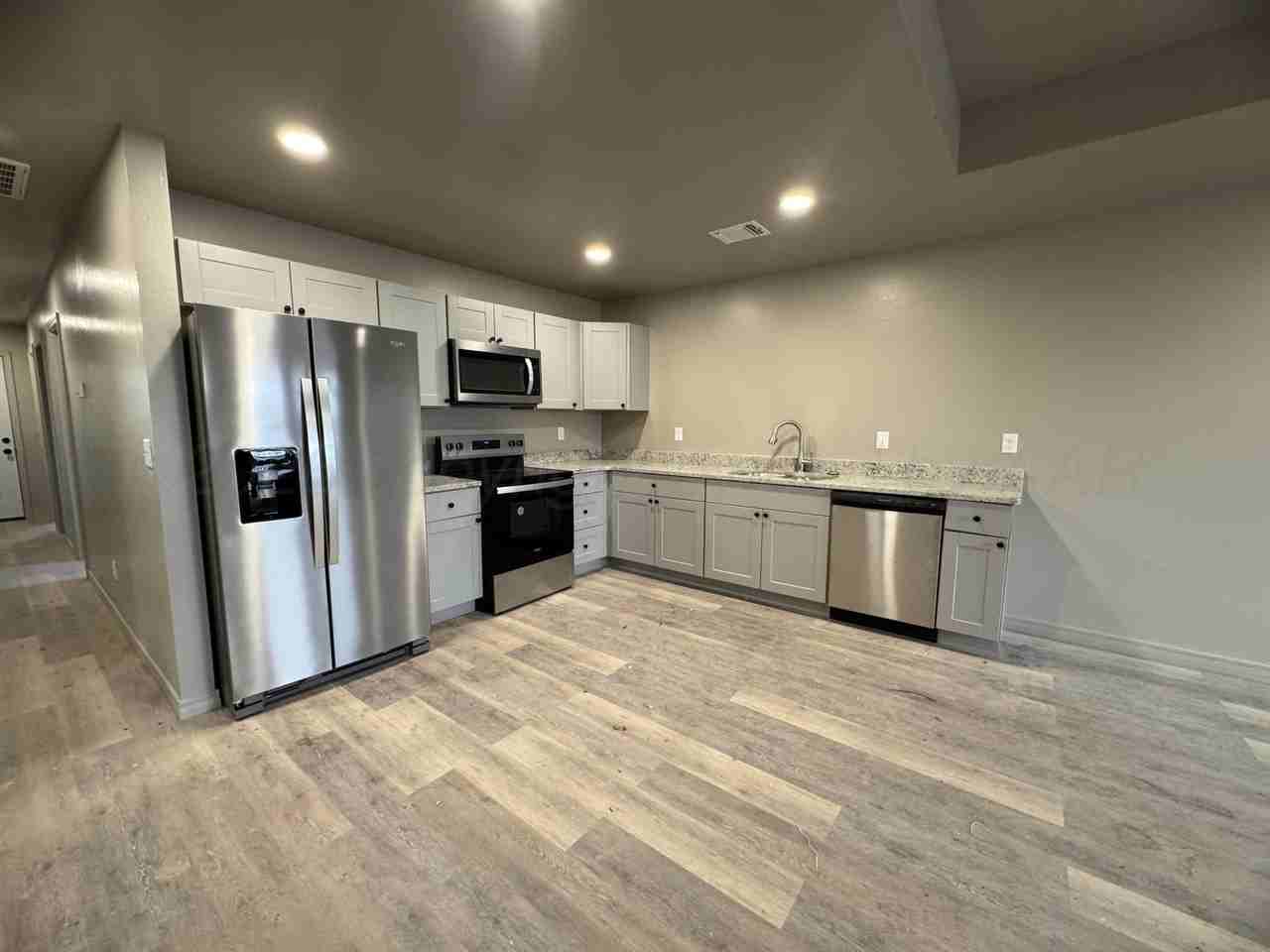 1125 Caprock St - Photo 5 of 13