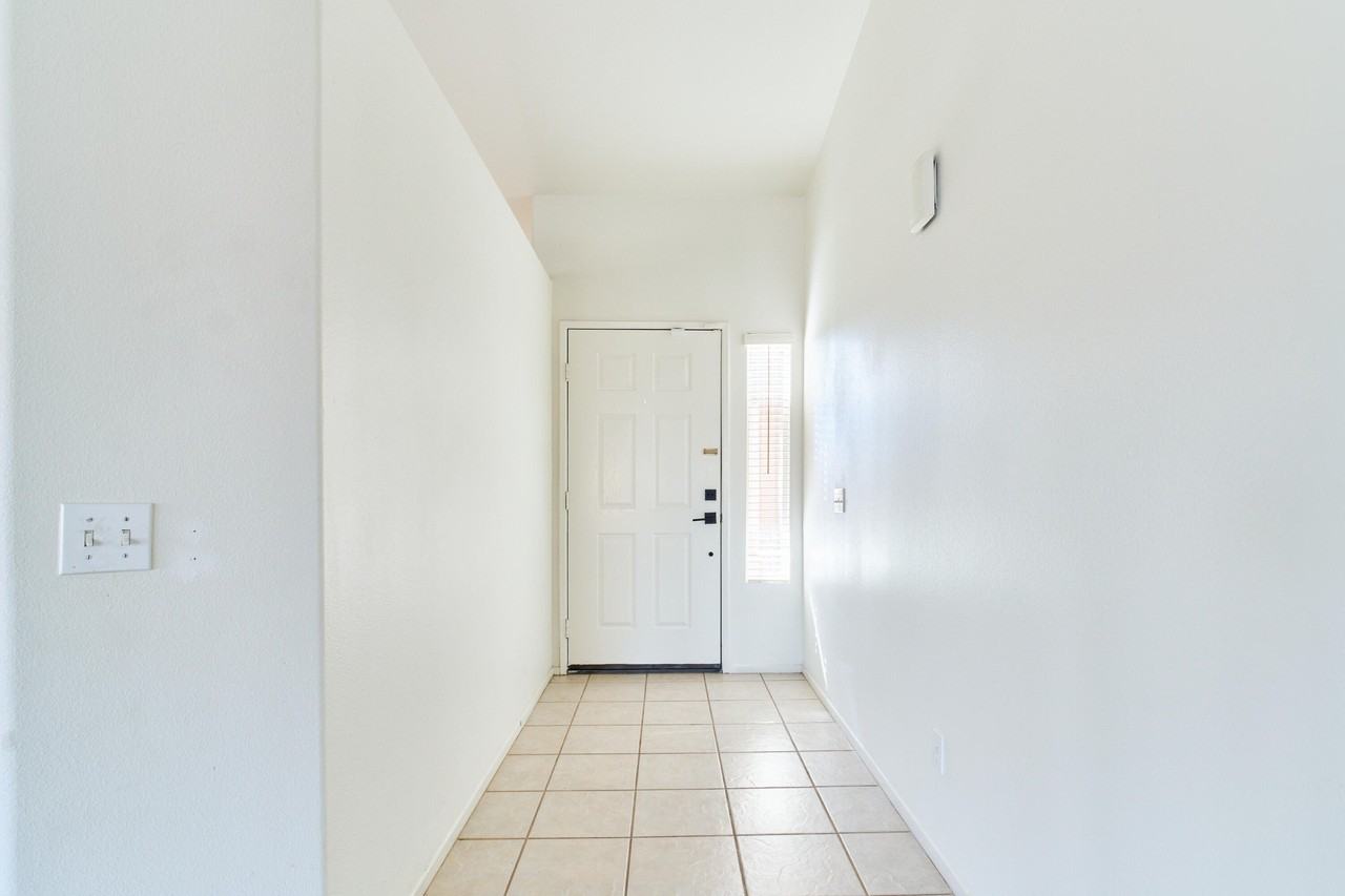 47626 Calle Diamante - Photo 4 of 27