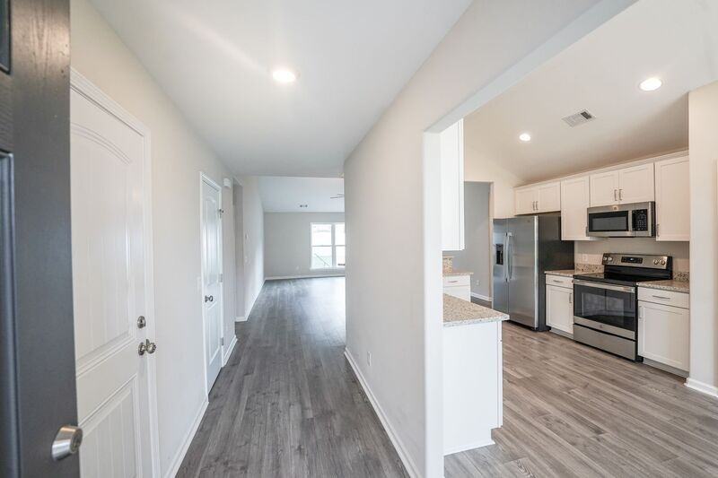 66 Swallow Tail Cir - Photo 6 of 28