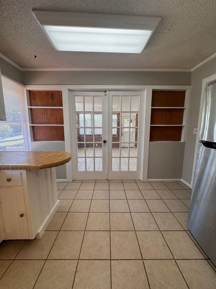 116 Seminole Dr - Photo 4 of 30