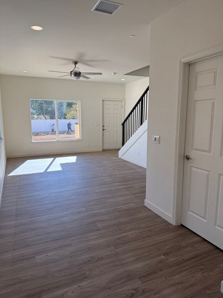 Alpine Townhomes - Photo 3 of 19