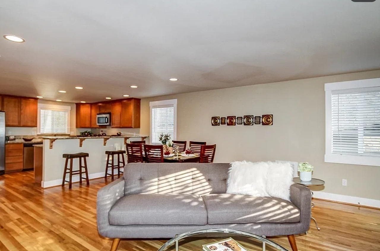 313 27th Ave S - Photo 5 of 37