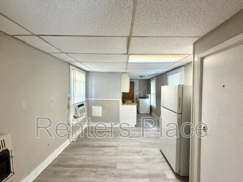 517 S 40th West Ave Unit B - Photo 4 of 8