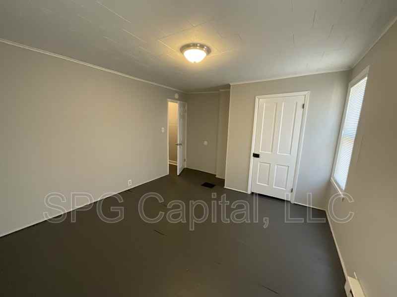 48 3rd St - Photo 7 of 10